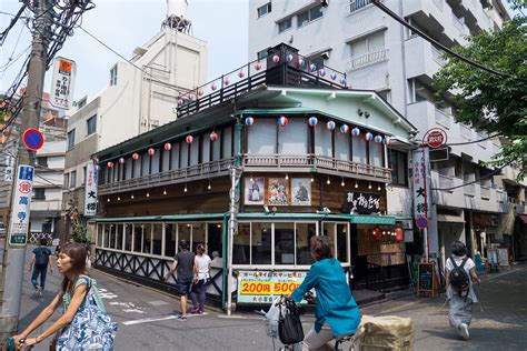 御殿場駅 居酒屋 - 駅前の喧騒と静寂の交差点